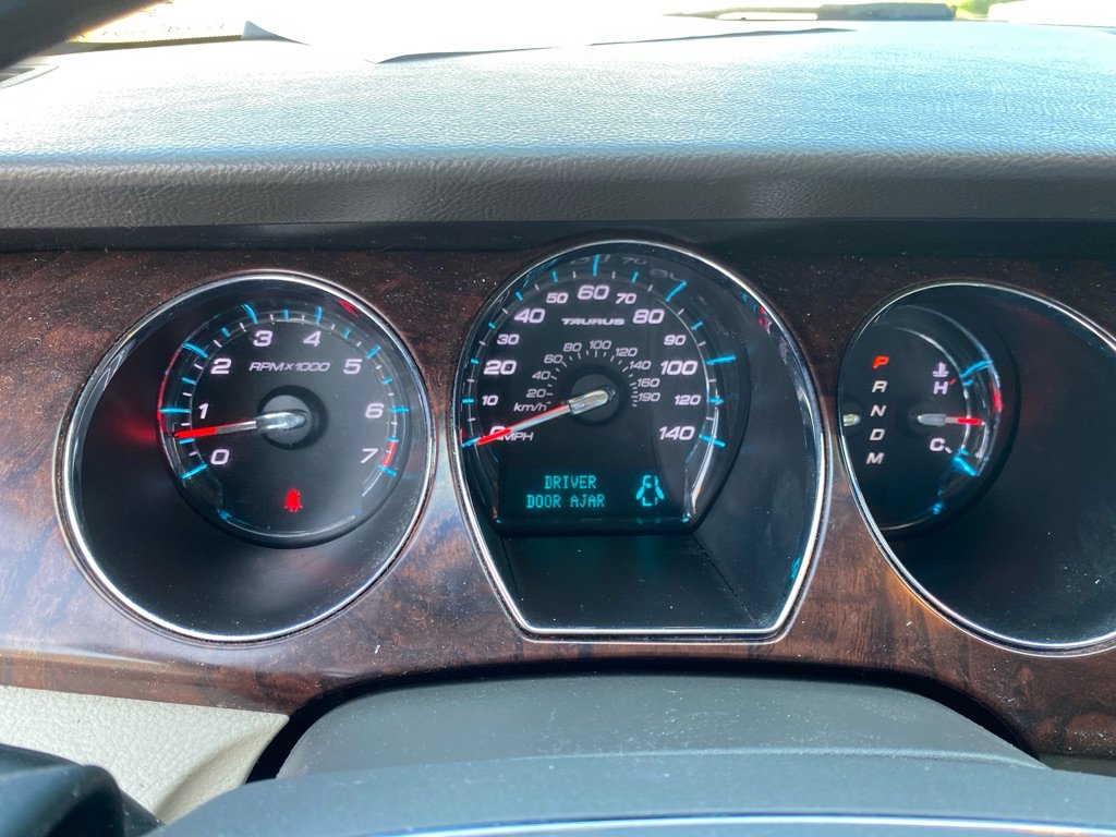 Used 2012 Ford Taurus Limited image 13