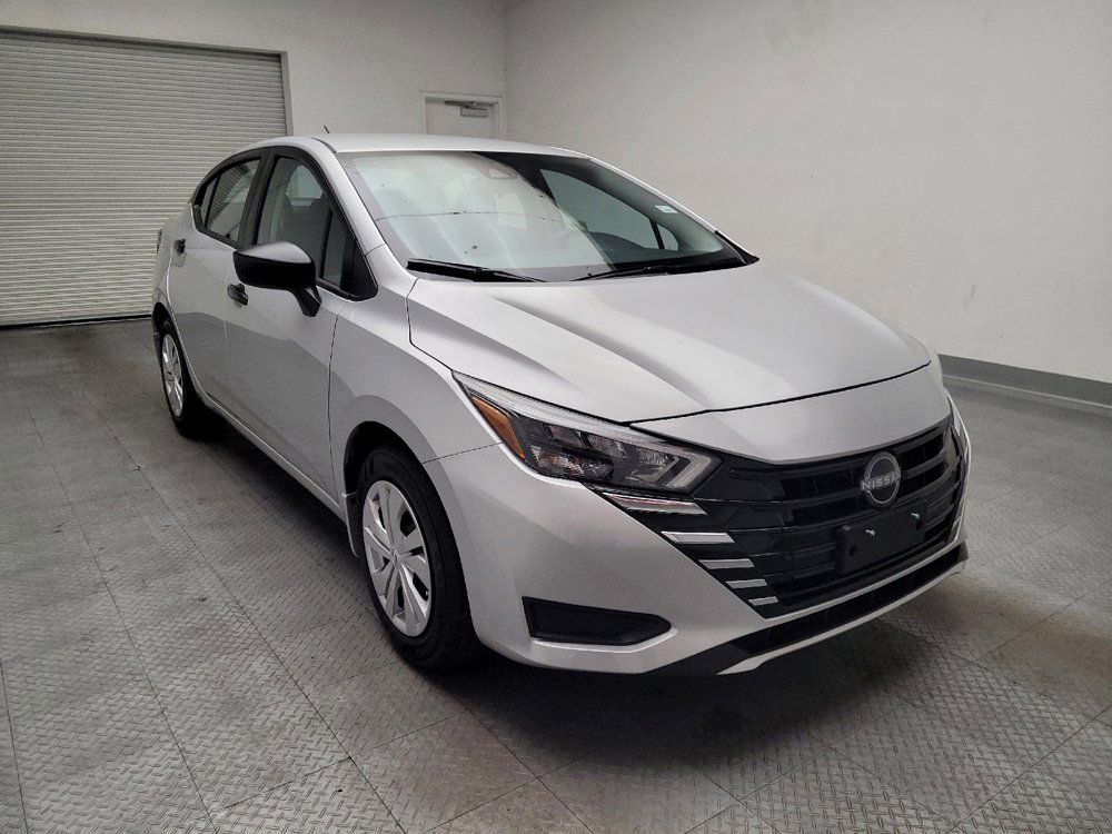 Used 2025 Nissan Versa S w/ Trunk Package FWD image 13