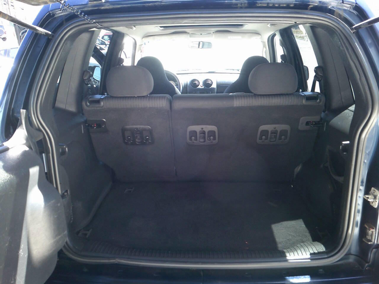 Used 2004 Jeep Liberty Sport w/ PWR Convenience Group AWD/4WD image 22