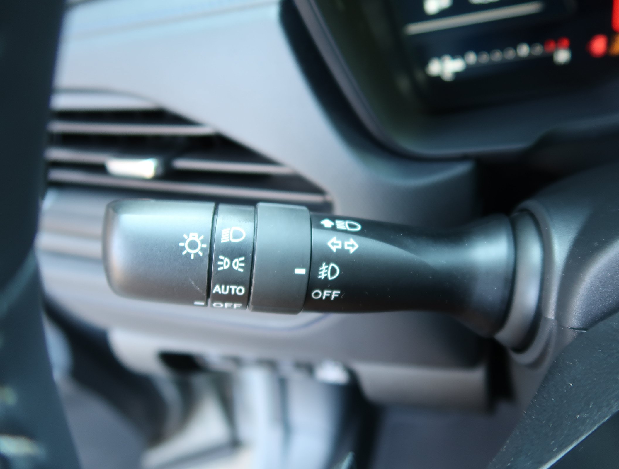Used 2026 Subaru Forester Premium AWD/4WD image 21