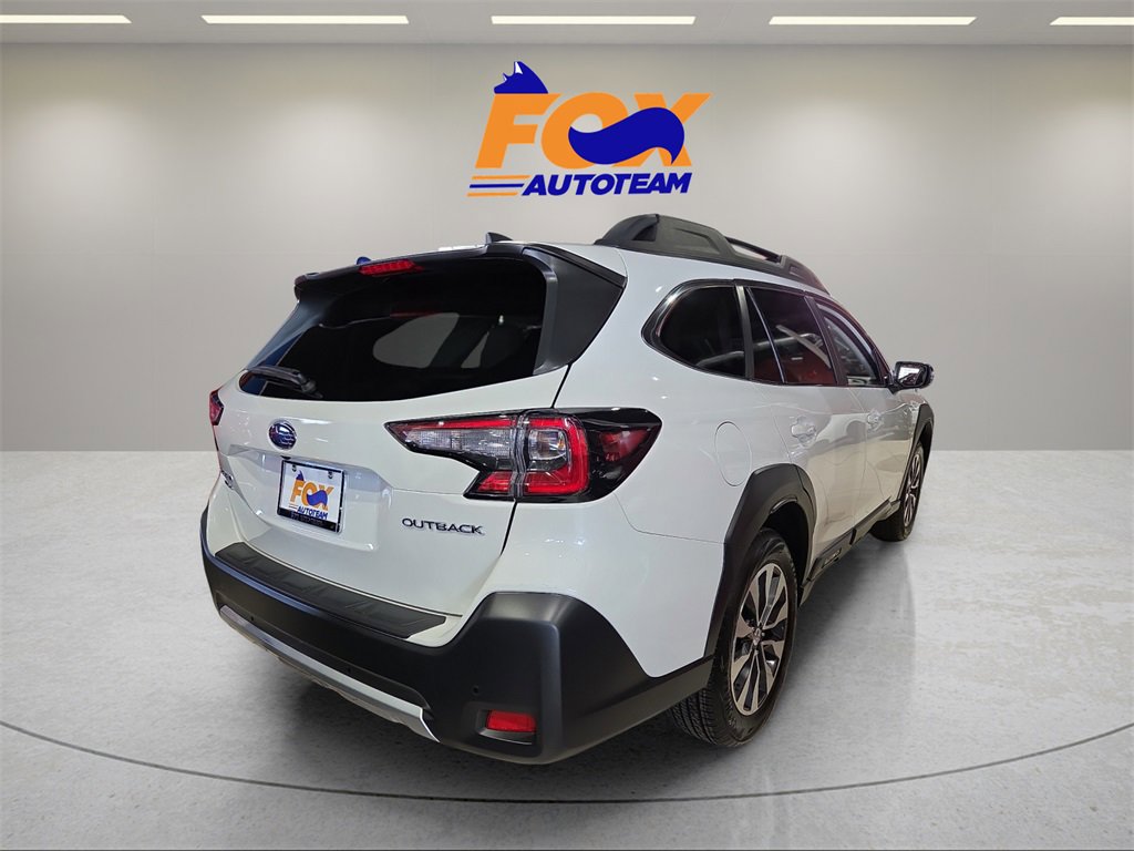 Used 2025 Subaru Outback Limited image 3
