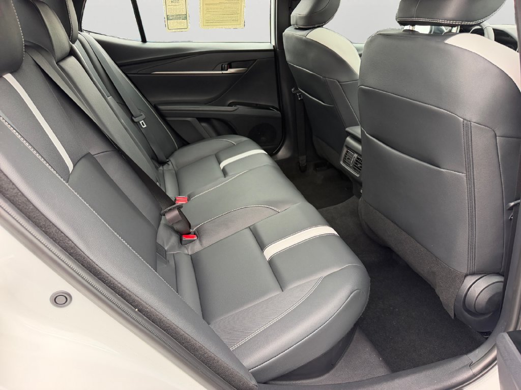 Used 2026 Toyota Camry SE w/ Convenience Package FWD image 9