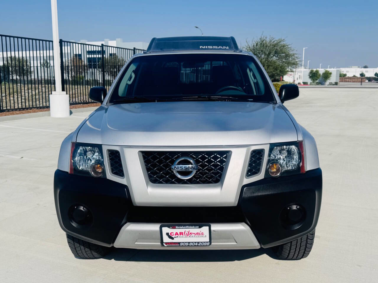 Used 2013 Nissan Xterra X image 2