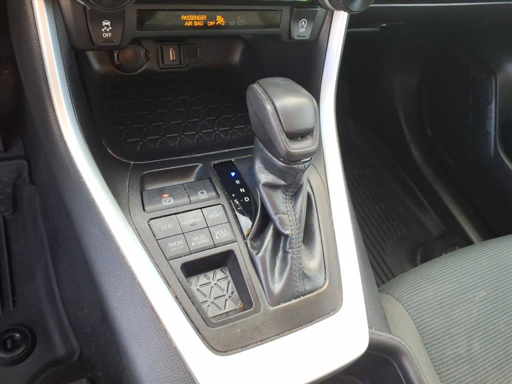 Used 2022 Toyota RAV4 LE AWD/4WD image 33