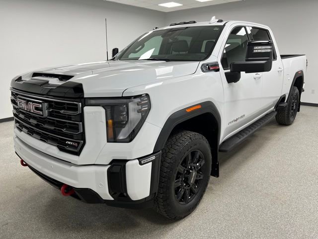 Used 2025 GMC Sierra 3500 AT4 w/ AT4 Premium Plus Package image 4
