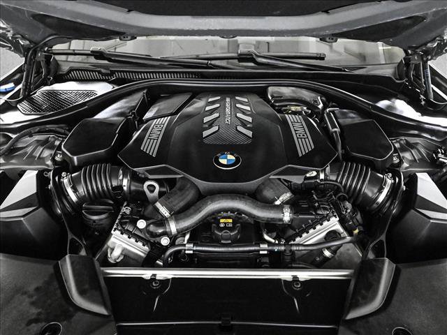 Used 2022 BMW M550i xDrive w/ Premium Package AWD/4WD image 23