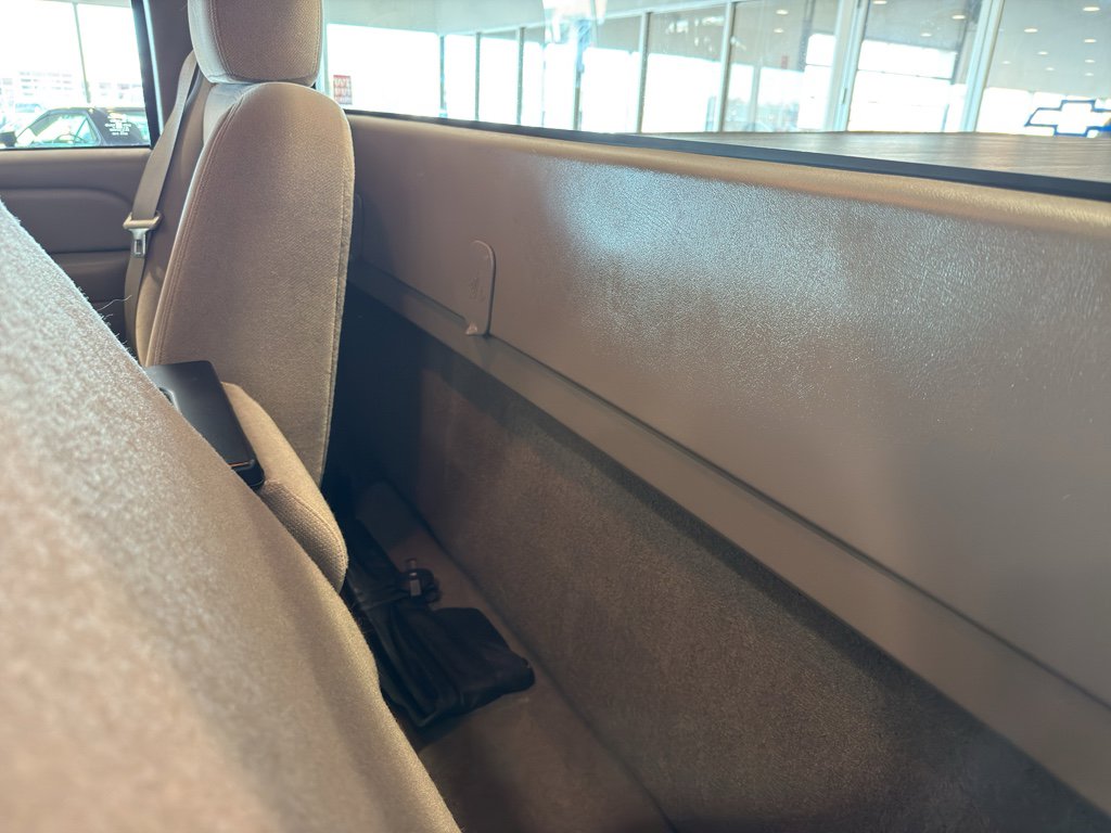 Used 2004 GMC Sierra 1500 BASE Regular Cab w/ Light Duty Power Package image 26