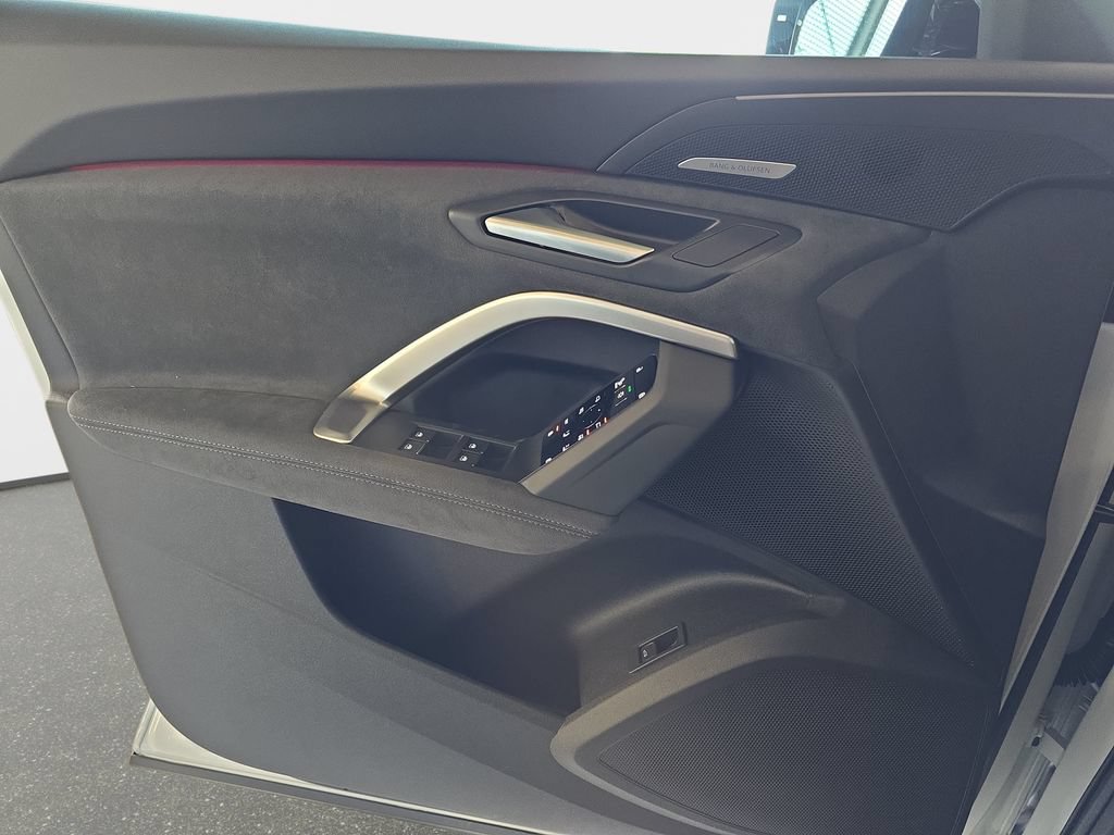 New 2026 Audi SQ5 Premium Plus AWD/4WD image 25