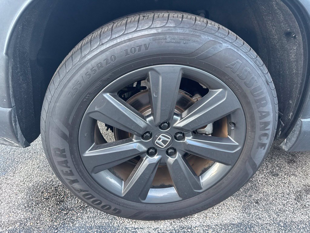Used 2023 Honda Pilot Sport image 17