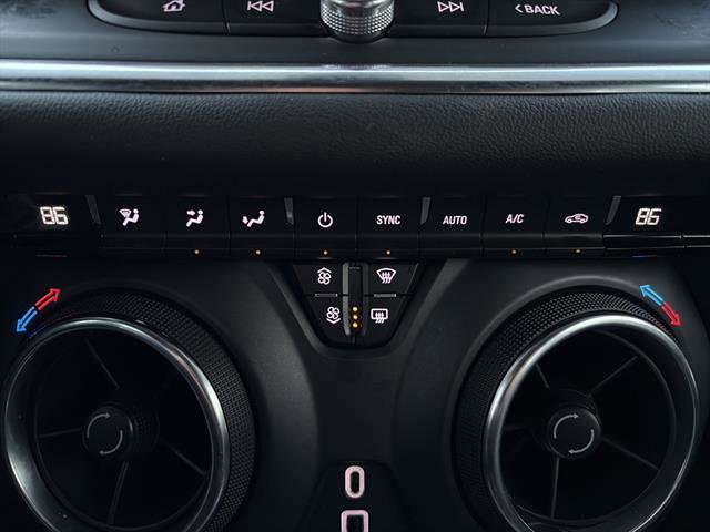 Used 2023 Chevrolet Blazer LT image 22