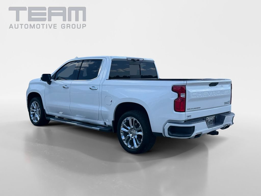Used 2021 Chevrolet Silverado 1500 High Country w/ Technology Package AWD/4WD image 5