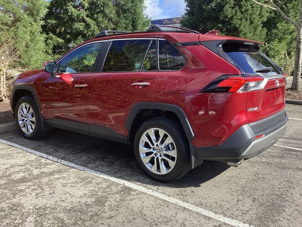 Used 2025 Toyota RAV4 Limited w/ Advanced Technology Package image 10