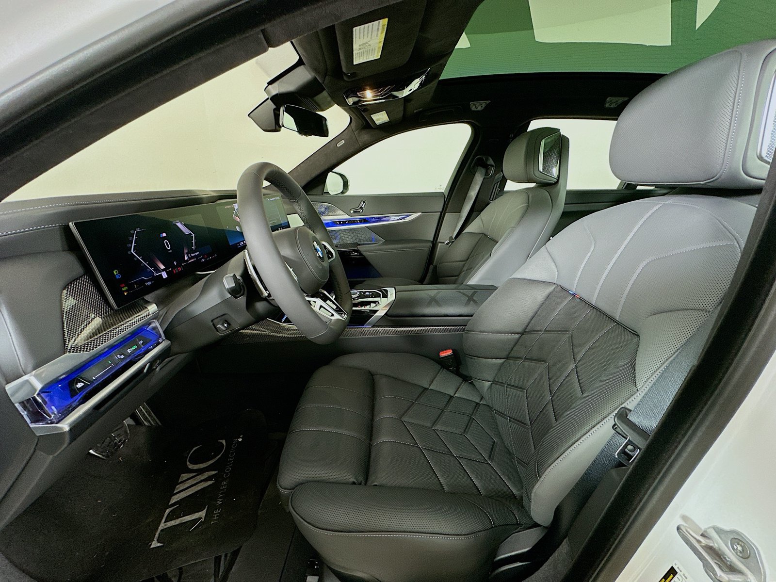 New 2026 BMW 760i xDrive w/ Executive Package AWD/4WD image 32