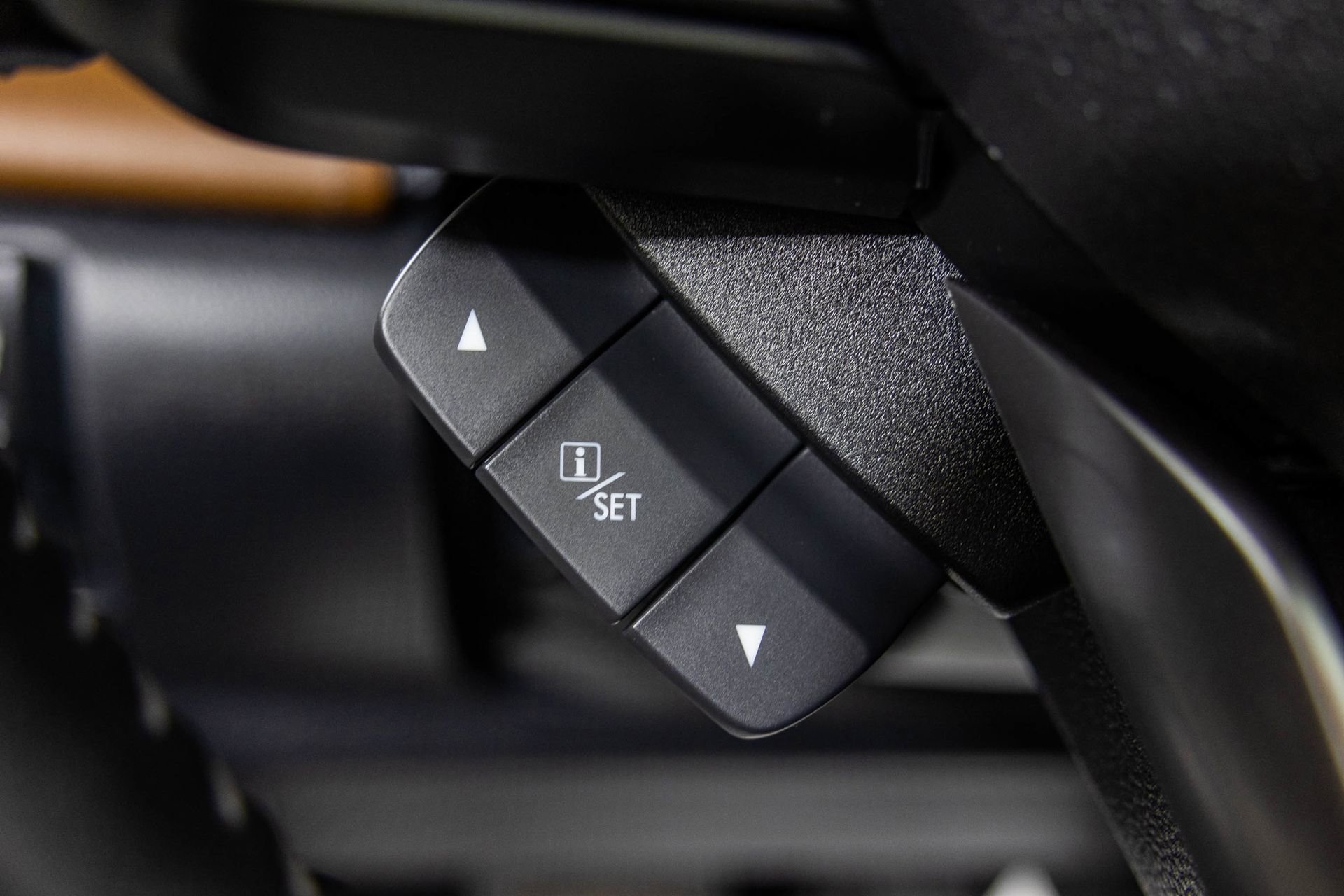 Used 2023 Subaru Forester Touring AWD/4WD image 35