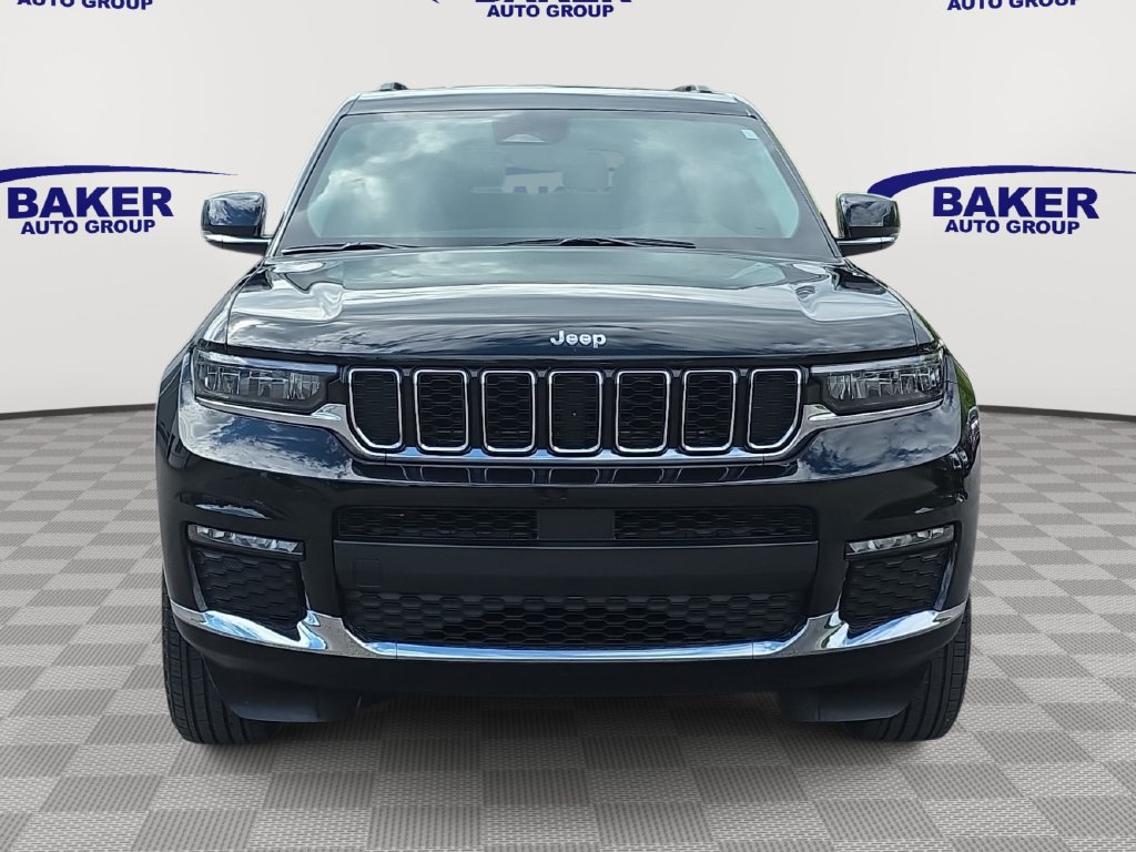 Used 2023 Jeep Grand Cherokee L Limited AWD/4WD image 8