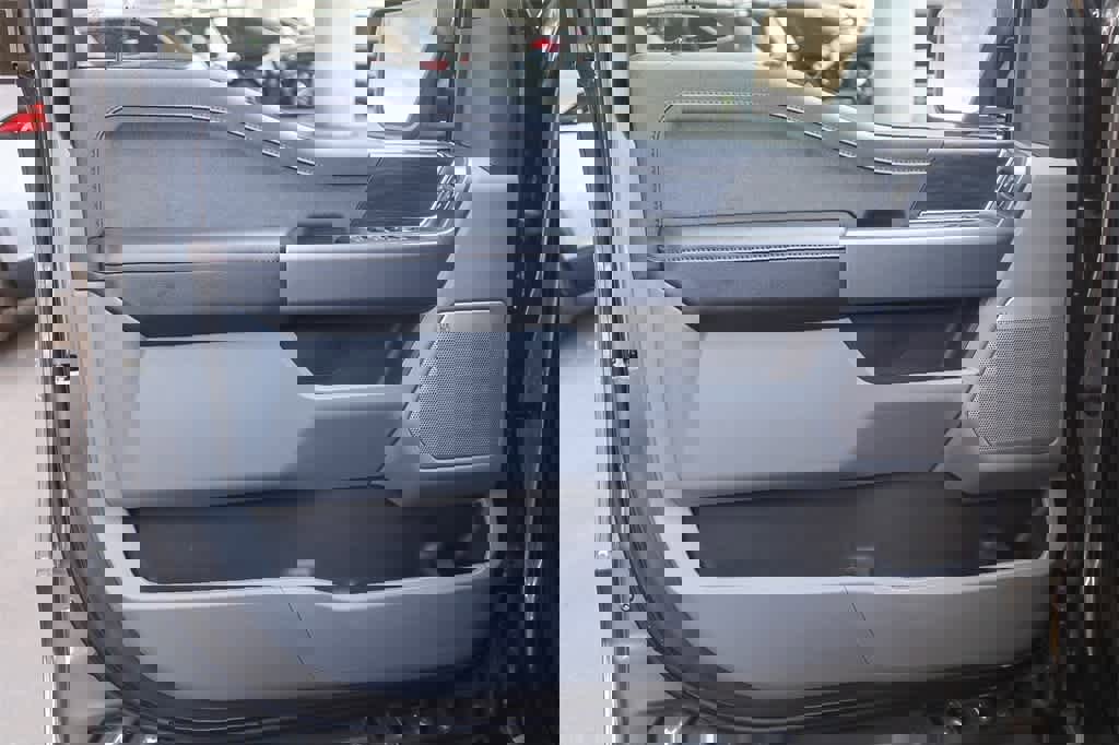 New 2025 Ford F150 Lariat w/ Equipment Group 501A Mid image 22