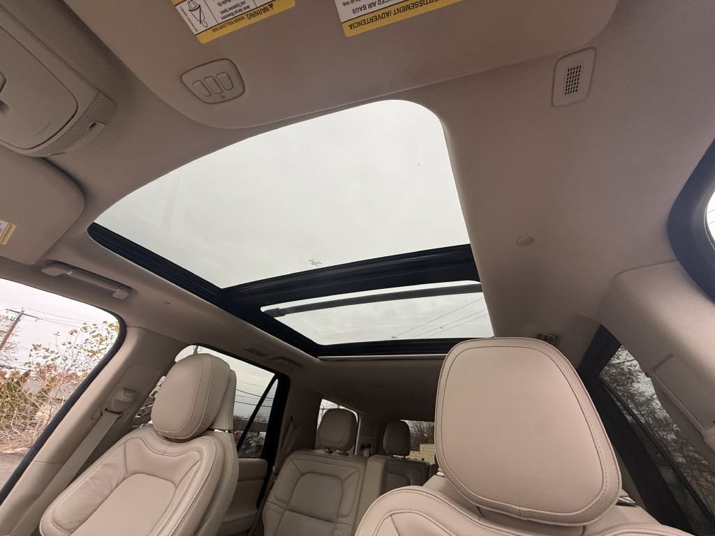 Used 2019 Lincoln Navigator Reserve image 35