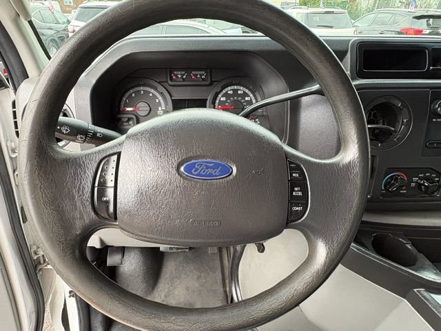 Used 2013 Ford E-250 and Econoline 250 Extended w/ Commercial Cargo Van Pkg RWD image 14