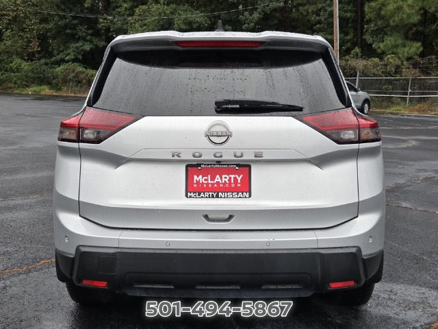 Used 2024 Nissan Rogue S FWD image 4