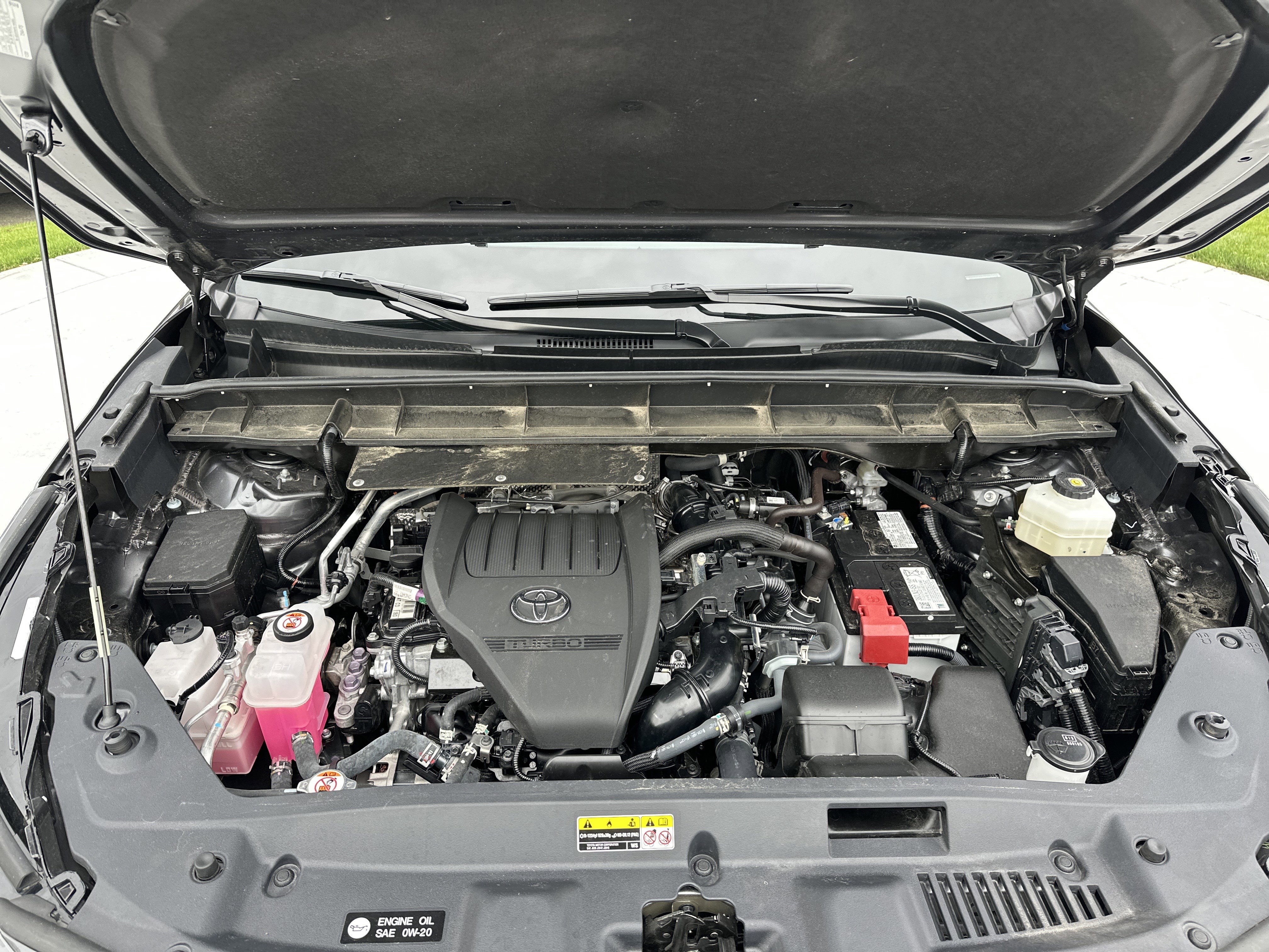 Used 2024 Toyota Highlander Platinum image 35