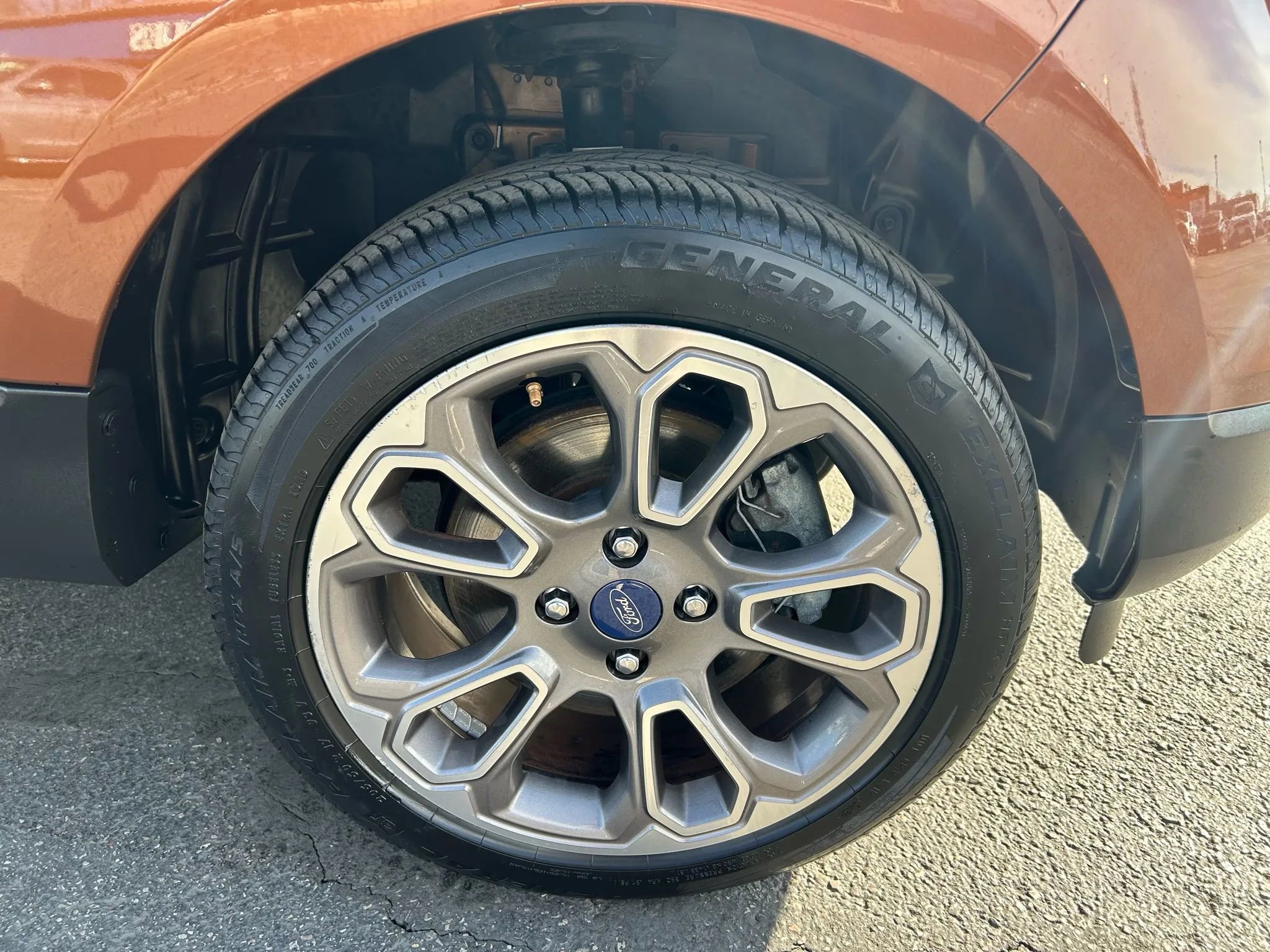 Used 2018 Ford EcoSport Titanium image 11