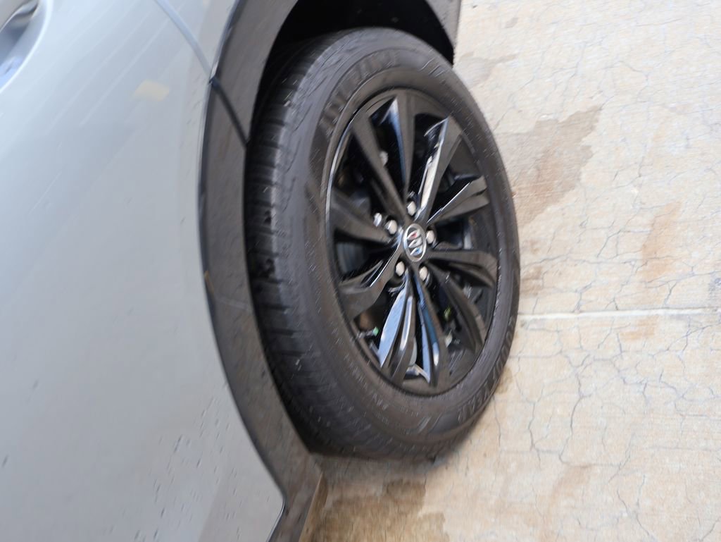 Used 2025 Buick Envista Sport Touring w/ Convenience I Package FWD image 41