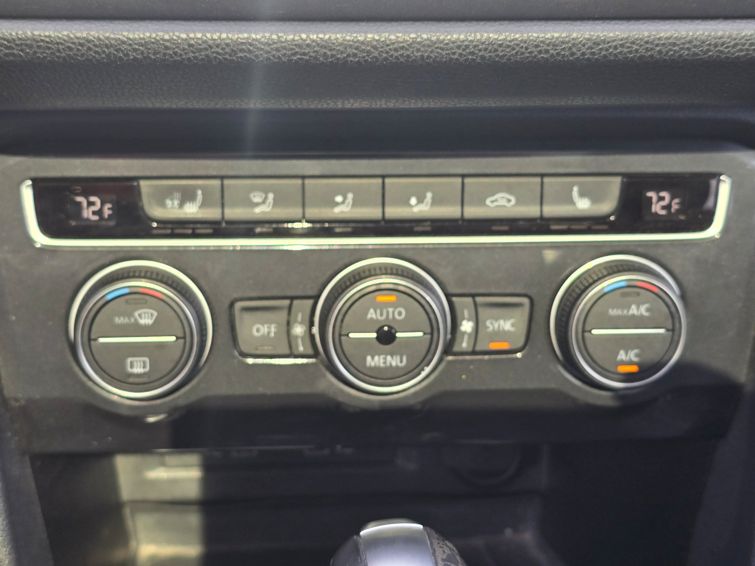 Certified 2021 Volkswagen Tiguan SEL AWD/4WD image 21