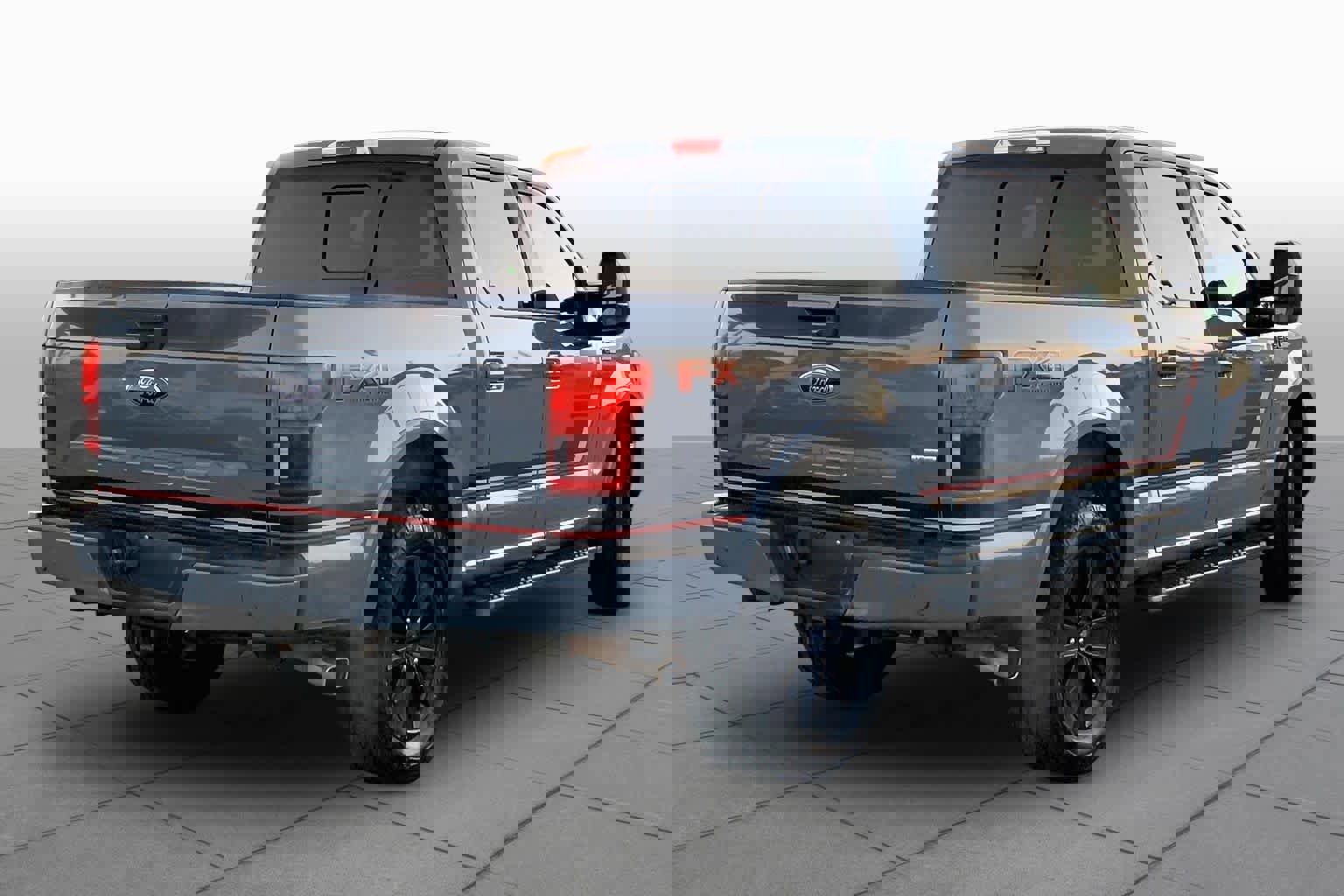 Used 2019 Ford F150 Lariat w/ Equipment Group 502A Luxury AWD/4WD image 12