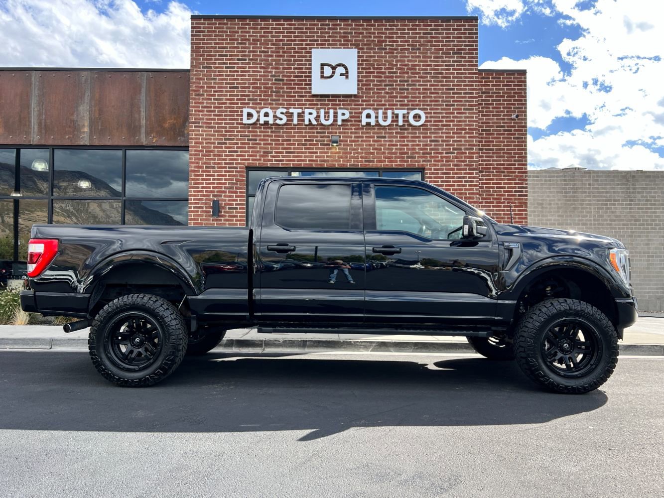 Used 2021 Ford F150 Lariat image 7