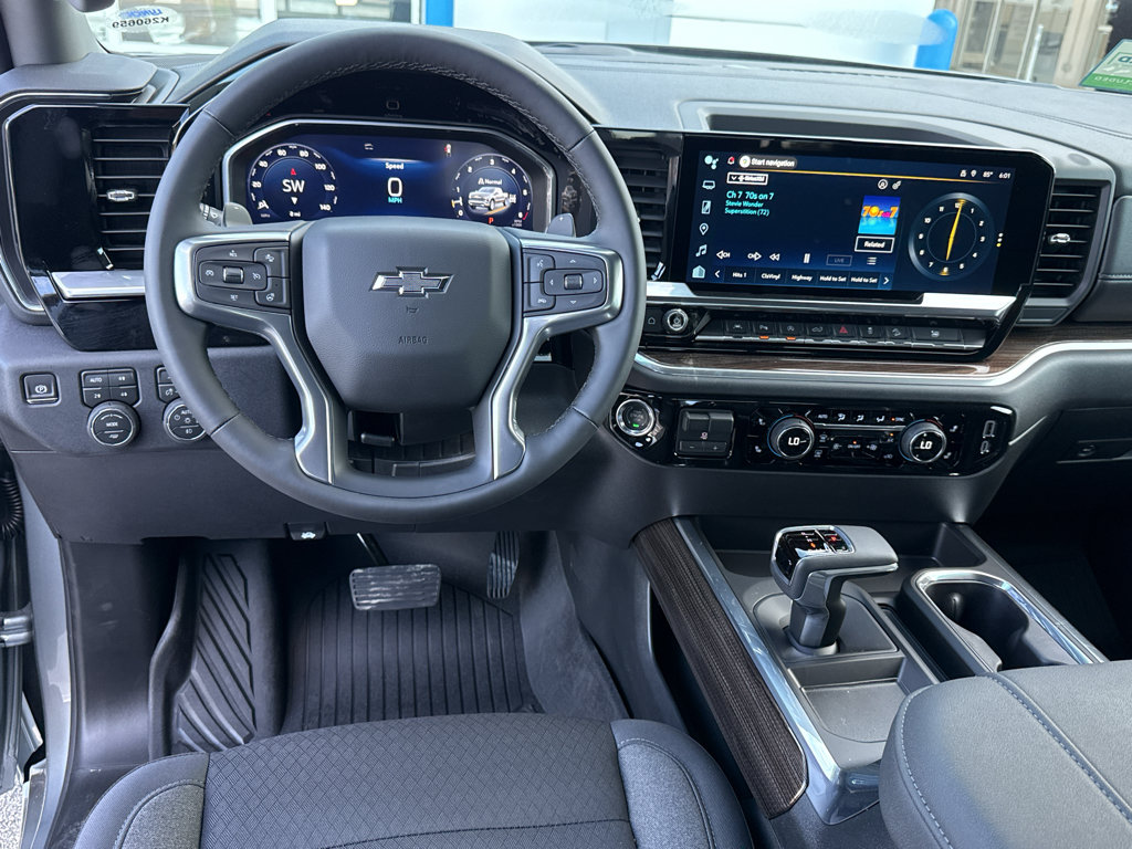 New 2026 Chevrolet Silverado 1500 RST w/ Safety Package AWD/4WD image 15