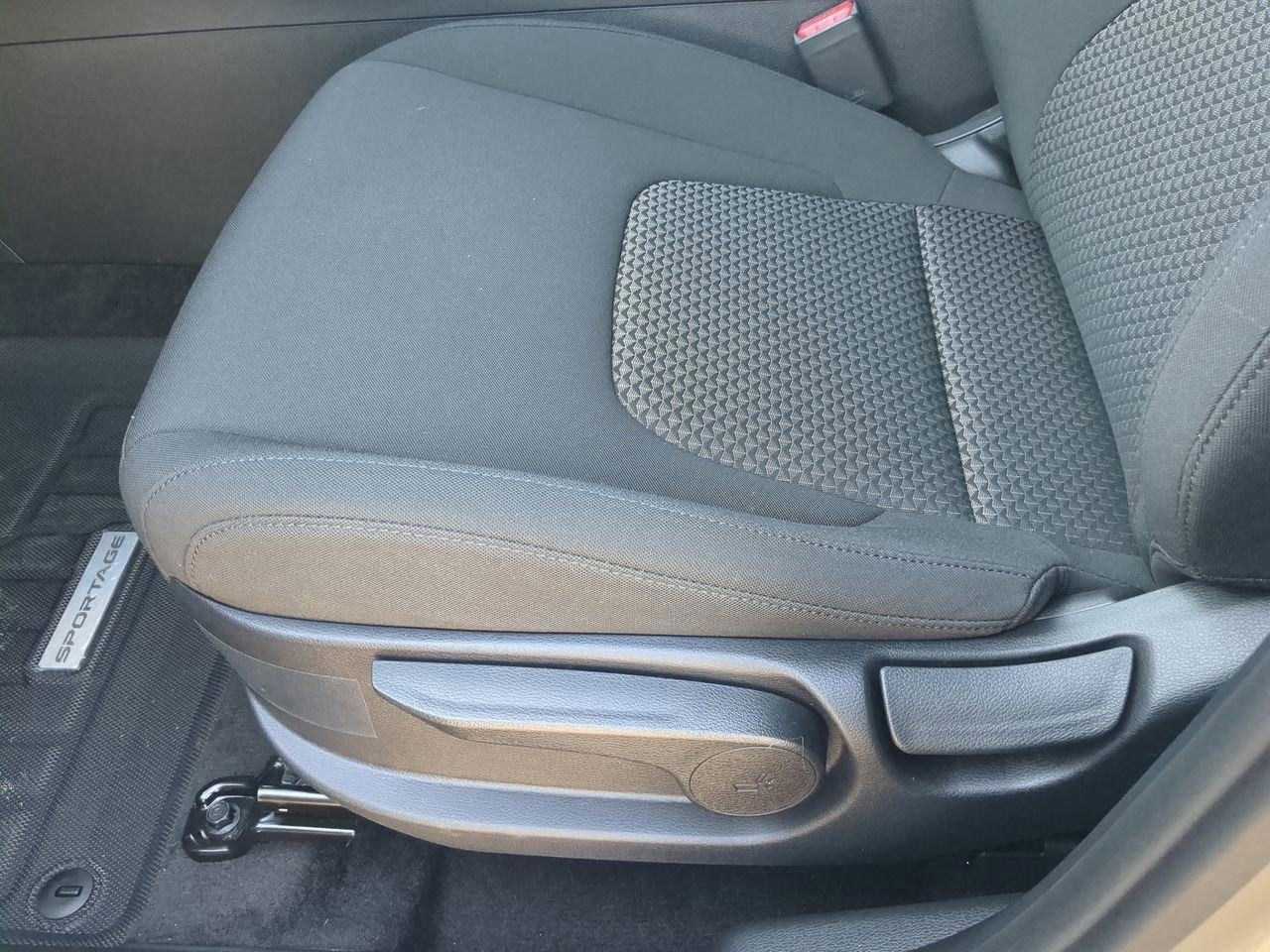 New 2026 Kia Sportage LX image 19