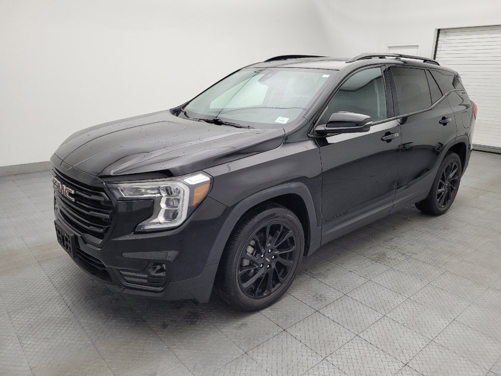 Used 2023 GMC Terrain SLT w/ Infotainment Package II AWD/4WD image 2
