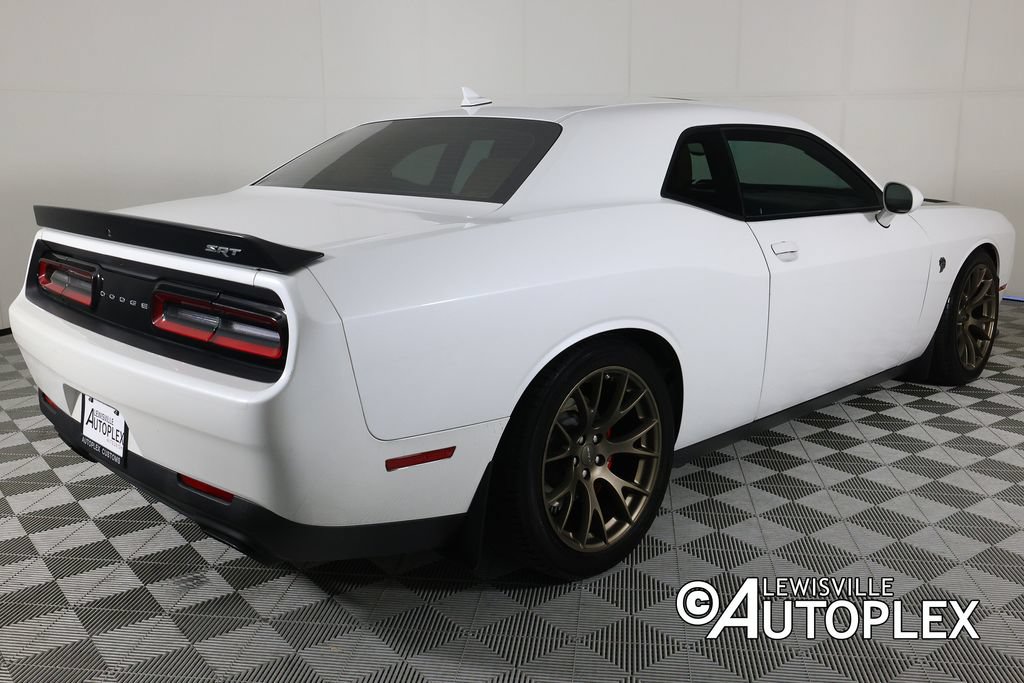 Used 2016 Dodge Challenger SRT Hellcat RWD image 5