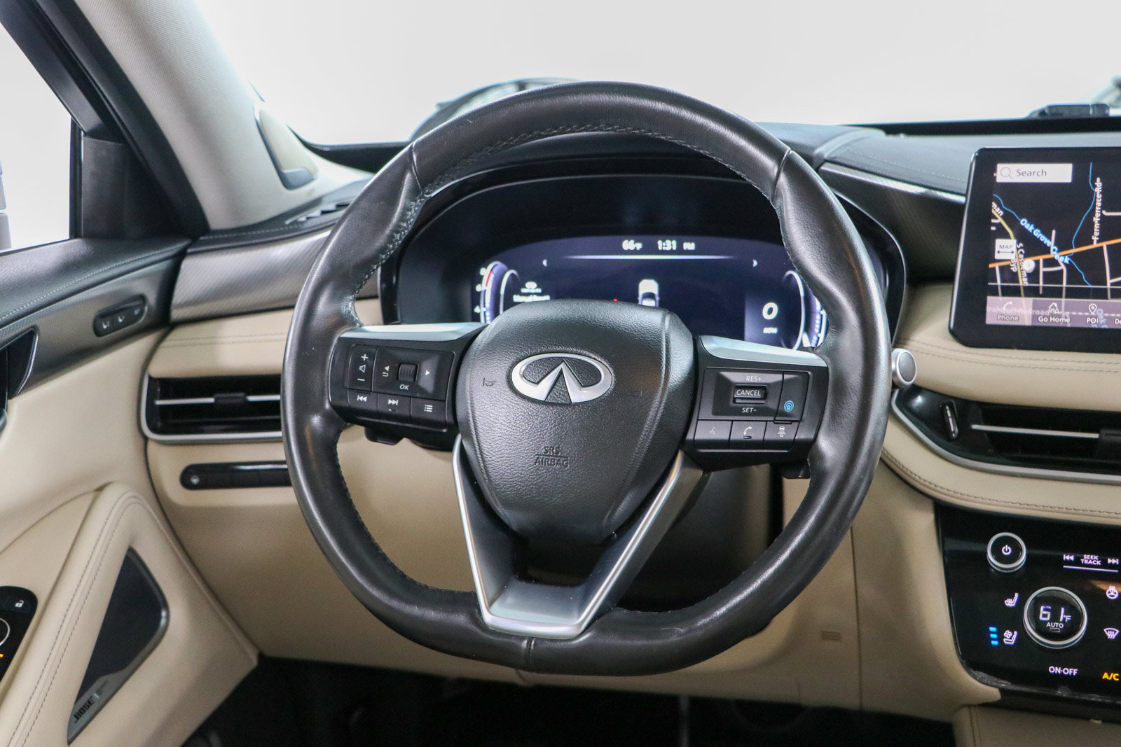 Used 2025 INFINITI QX60 Luxe w/ Cargo Package FWD image 12