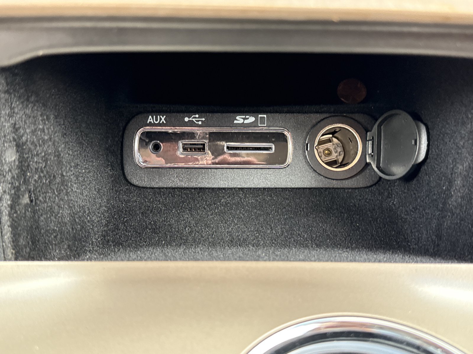 Used 2015 Jeep Grand Cherokee Summit AWD/4WD image 29
