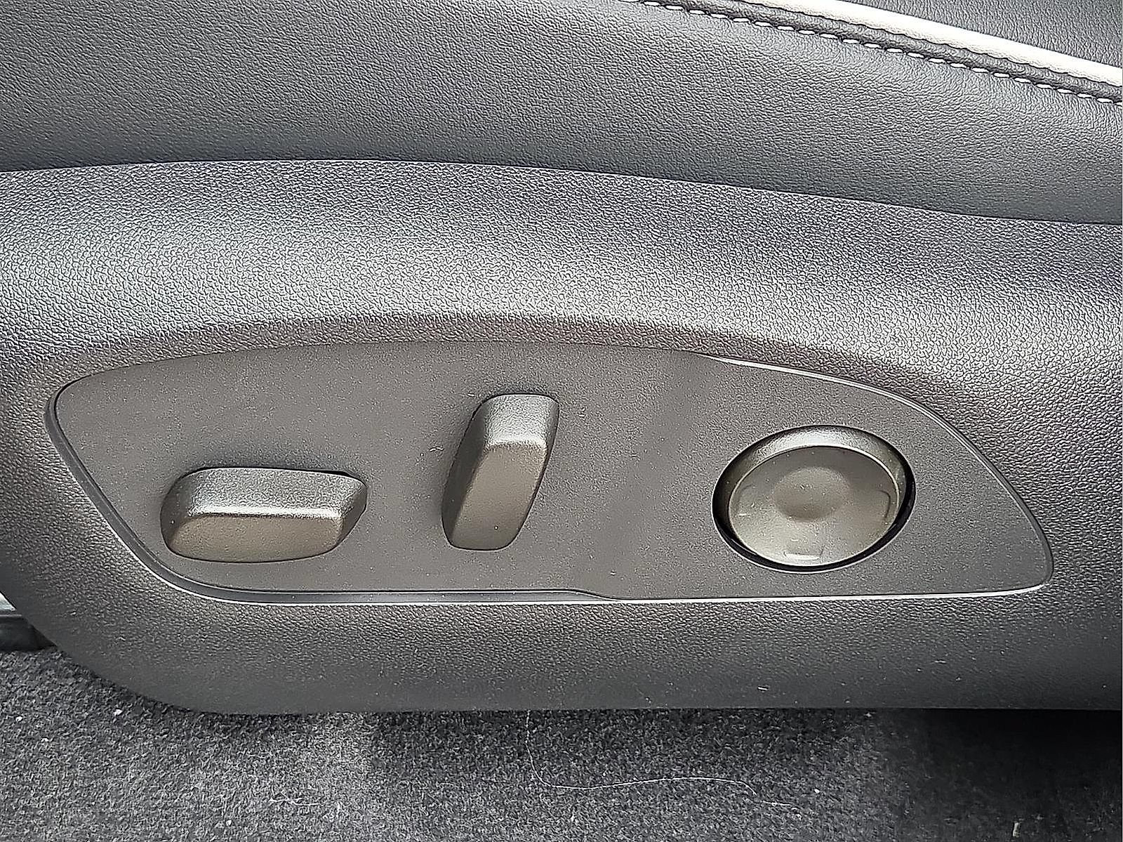 New 2026 Buick Enclave Sport Touring w/ Power Package FWD image 16