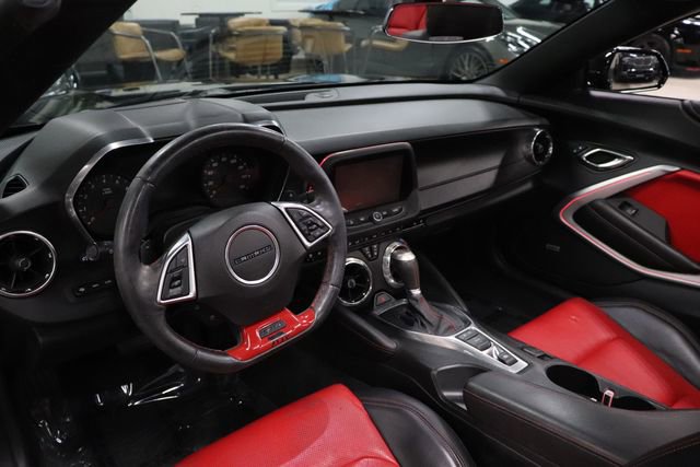 Used 2017 Chevrolet Camaro LT RWD image 20