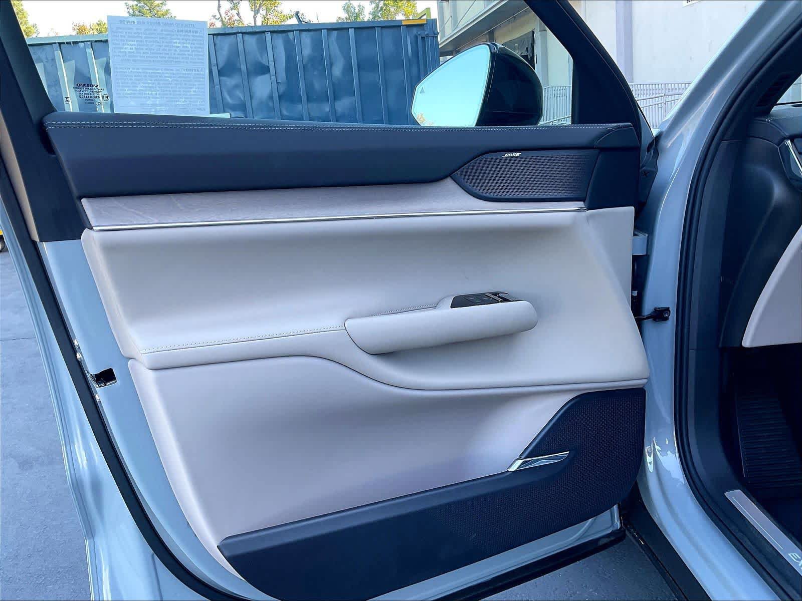 New 2026 Volvo EX90 Plus AWD/4WD image 24