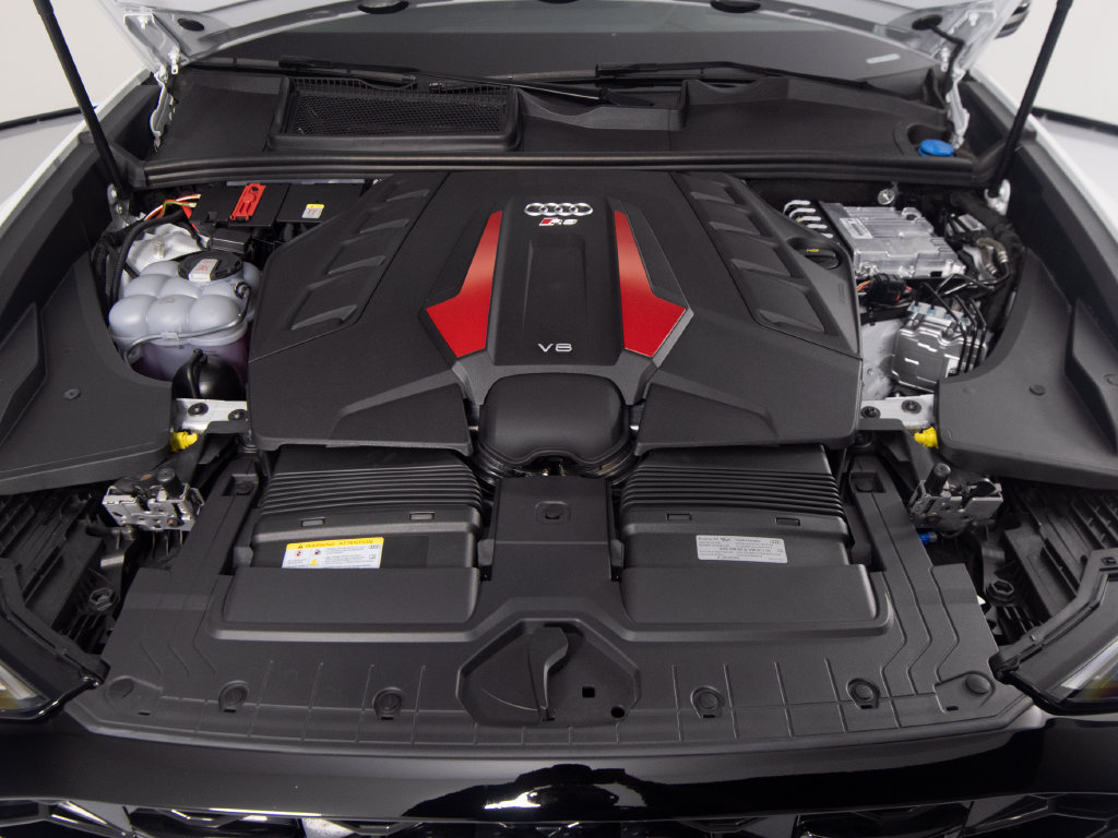 Used 2026 Audi RS Q8 performance AWD/4WD image 47