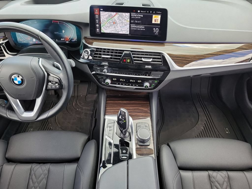 Used 2023 BMW 530i w/ Premium Package RWD image 20