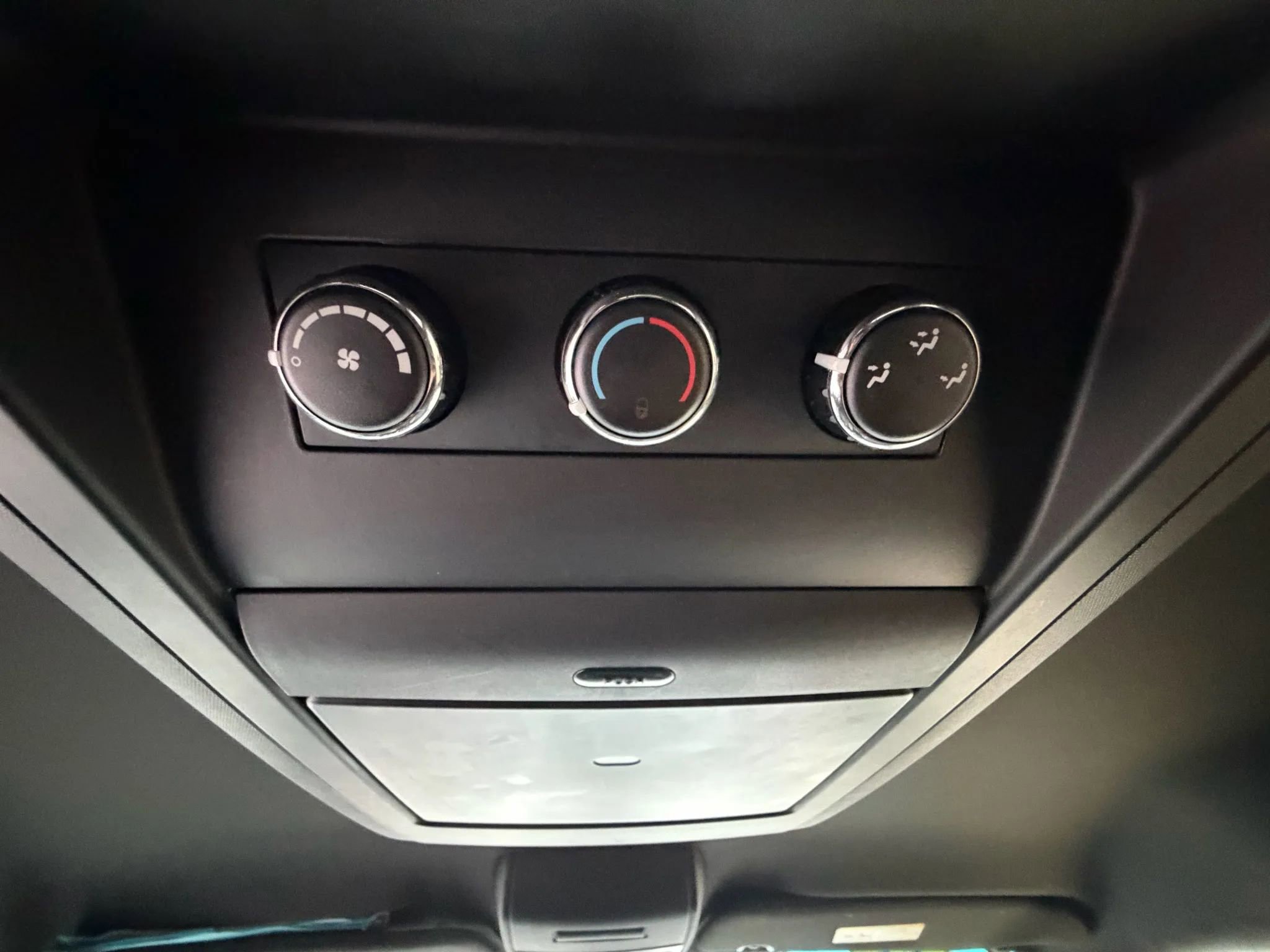 Used 2017 Dodge Grand Caravan SE image 14