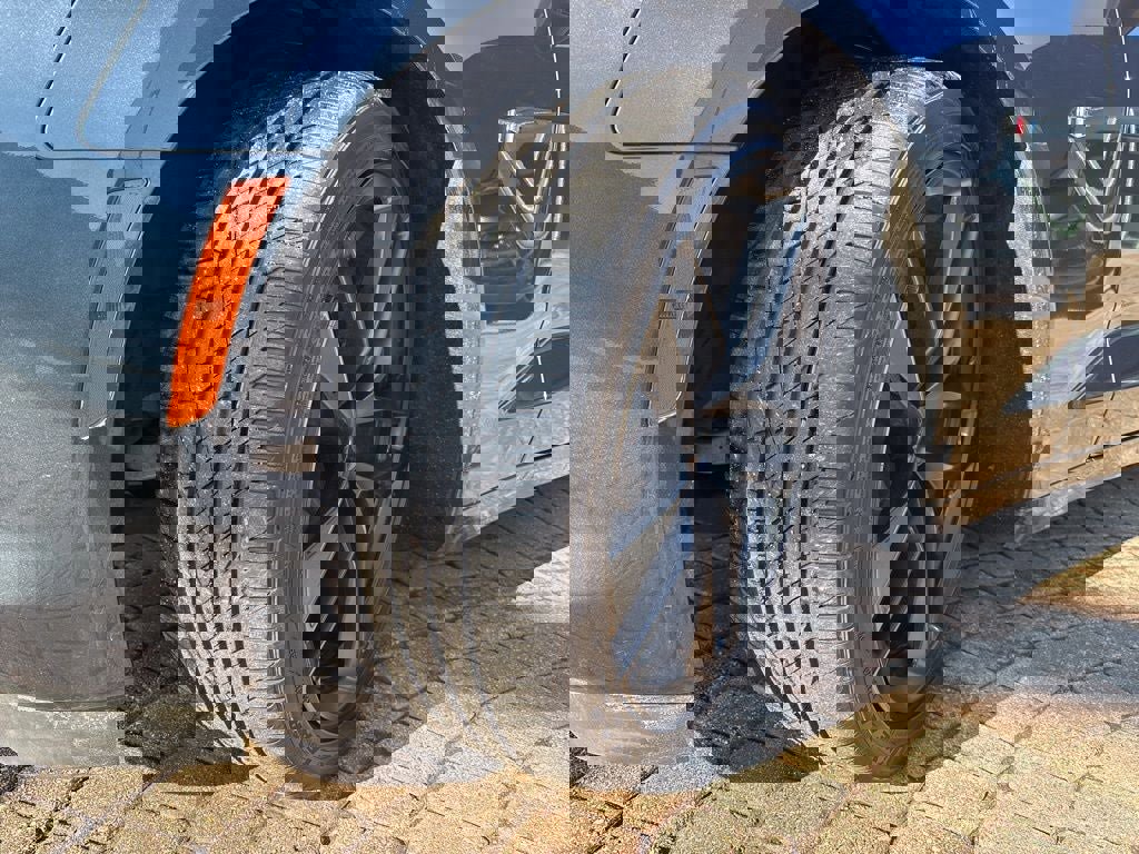 Used 2023 Chevrolet Camaro LT w/ RS Package image 10