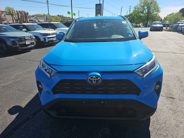 Used 2021 Toyota RAV4 XLE image 3