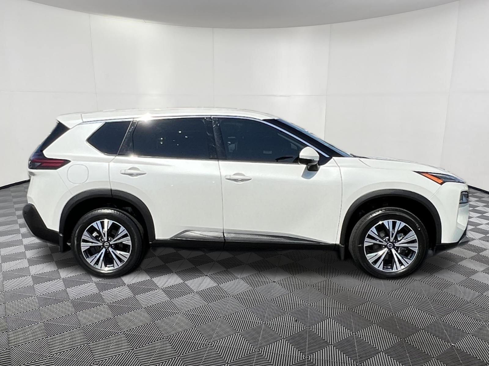 Used 2021 Nissan Rogue SV AWD/4WD image 7