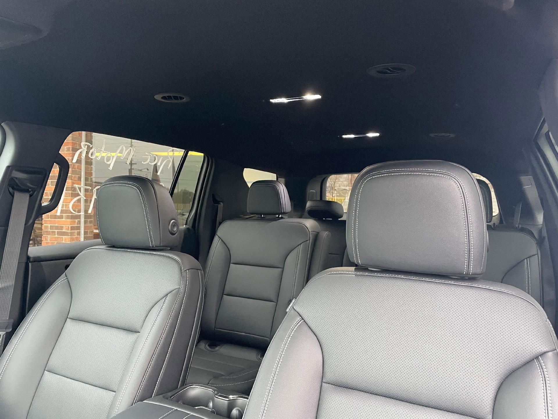 New 2026 Chevrolet Traverse LT w/ Midnight/Sport Edition image 8