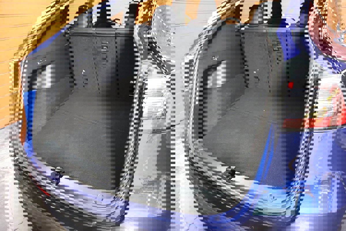 Used 2023 Tesla Model Y Long Range image 13