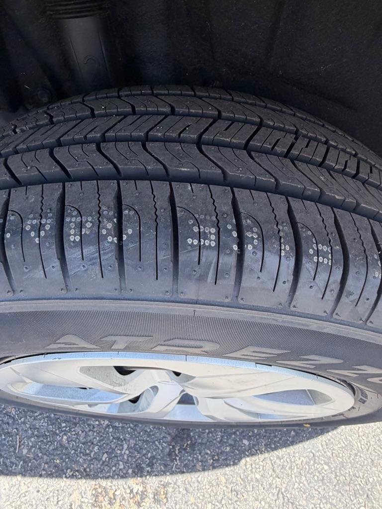 Used 2021 Toyota RAV4 LE w/ Carpet Mat Package (TMS) FWD image 26