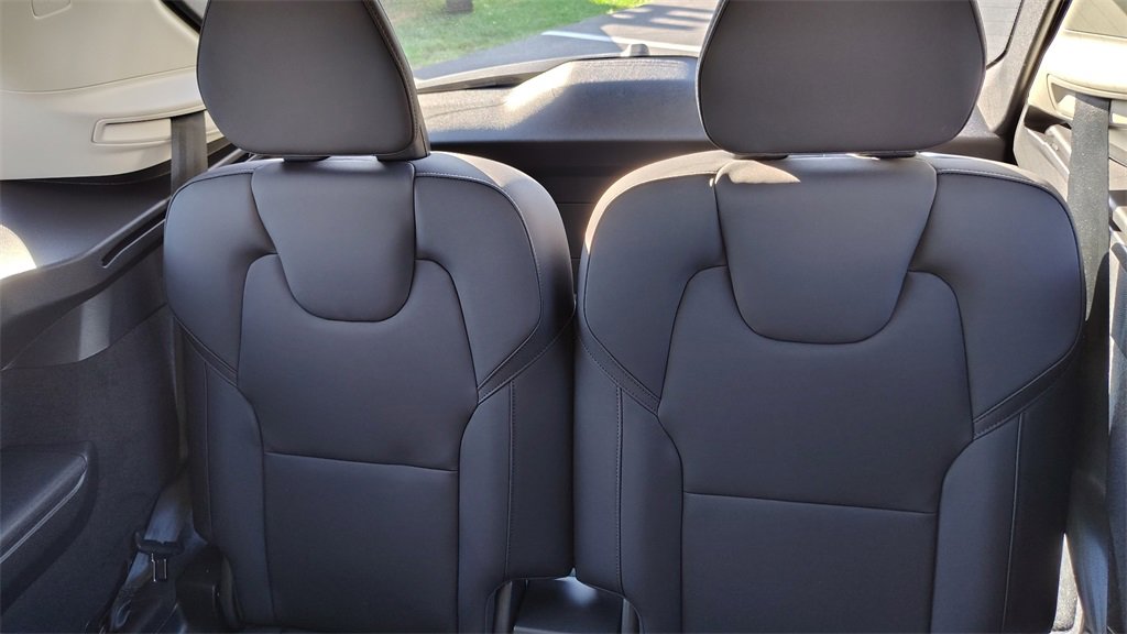 New 2026 Volvo XC90 B6 Plus image 31