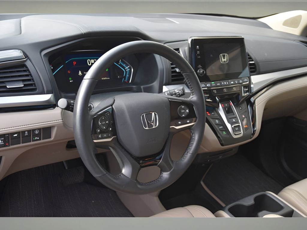 Used 2024 Honda Odyssey Touring image 12
