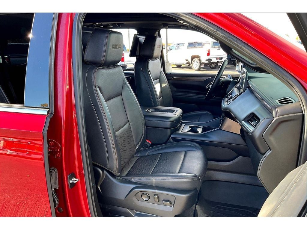 Used 2024 Chevrolet Tahoe High Country w/ Advanced Technology Package AWD/4WD image 8